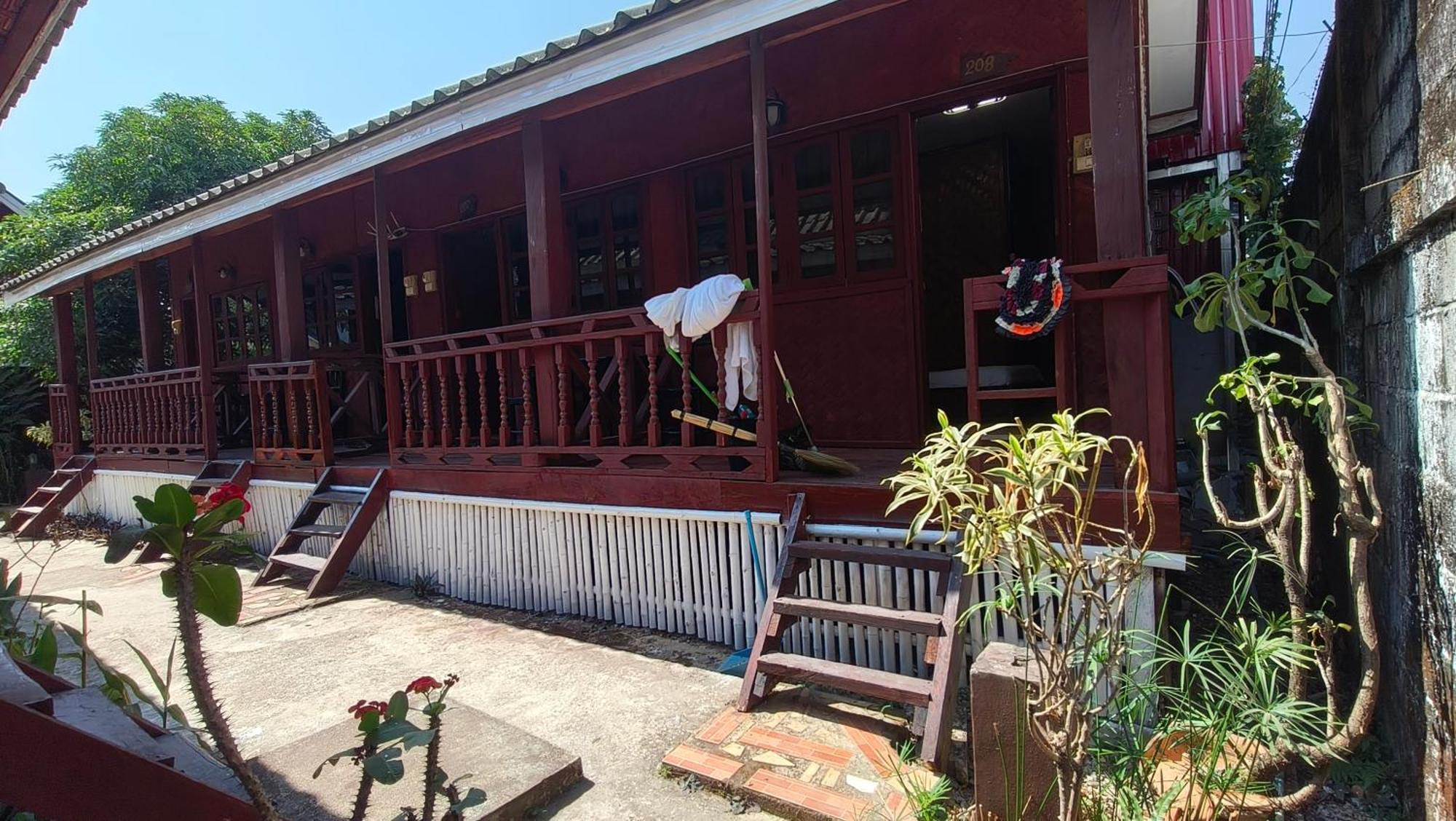 Bungalow Vang Vieng Buitenkant foto